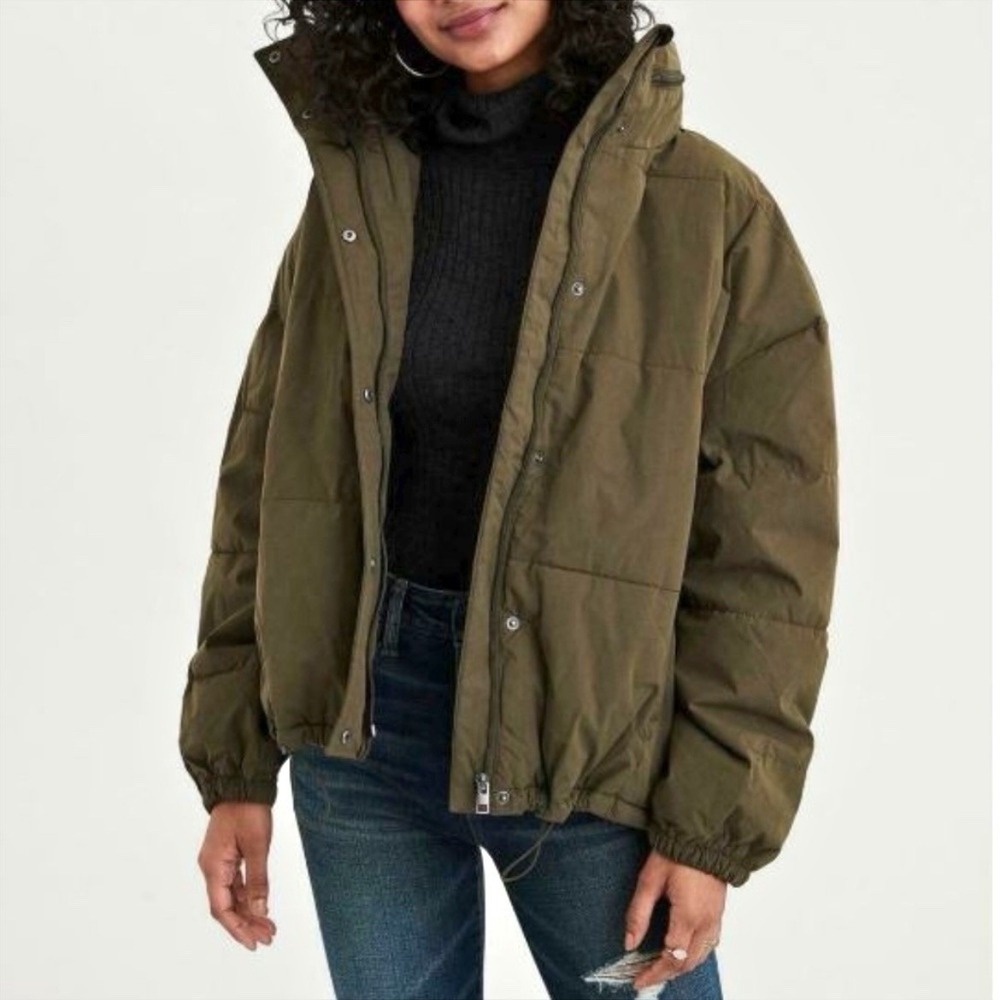 American Eagle Puffer Jacket Womens Medium M Army‎ Green Insulated Roll Up Hood
